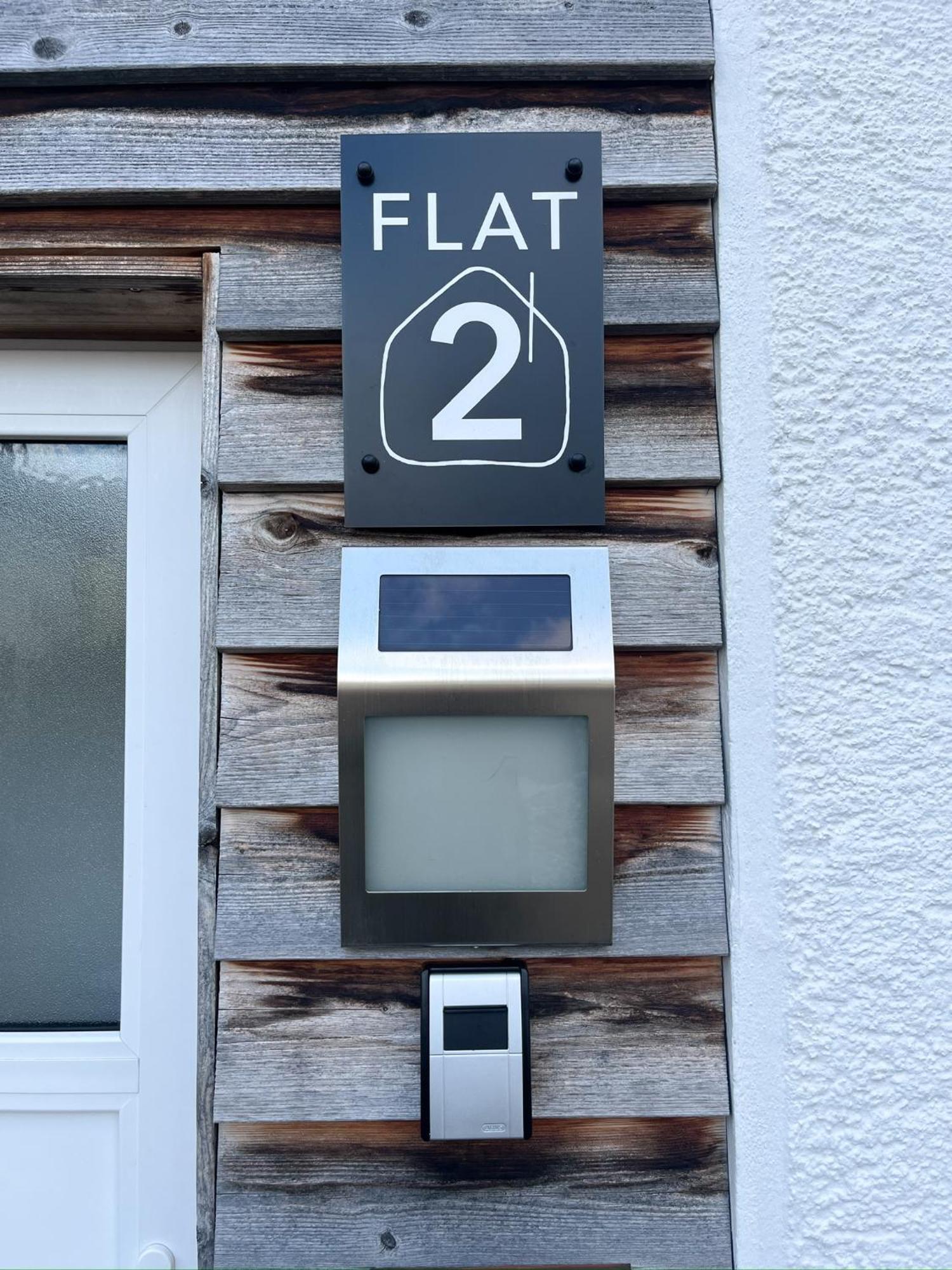 Hacienda Flats - Wunderschoene Ferienwohnungen Am Seewald Friedrichshafen Bilik gambar