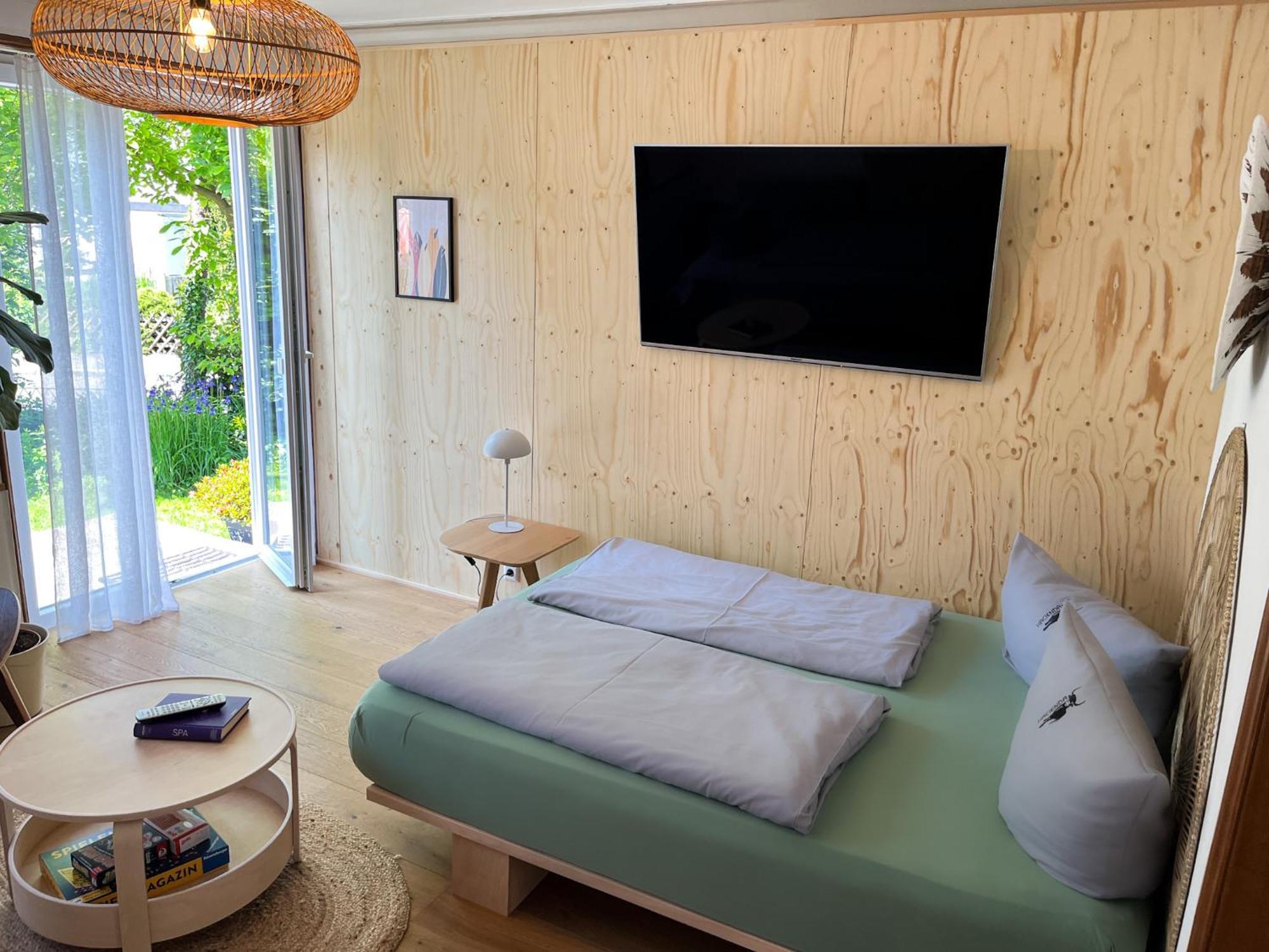 Hacienda Flats - Wunderschoene Ferienwohnungen Am Seewald Friedrichshafen Bilik gambar
